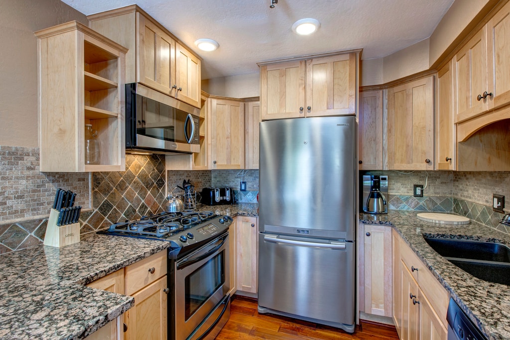 Wonderful Kitchen Fully Equipped