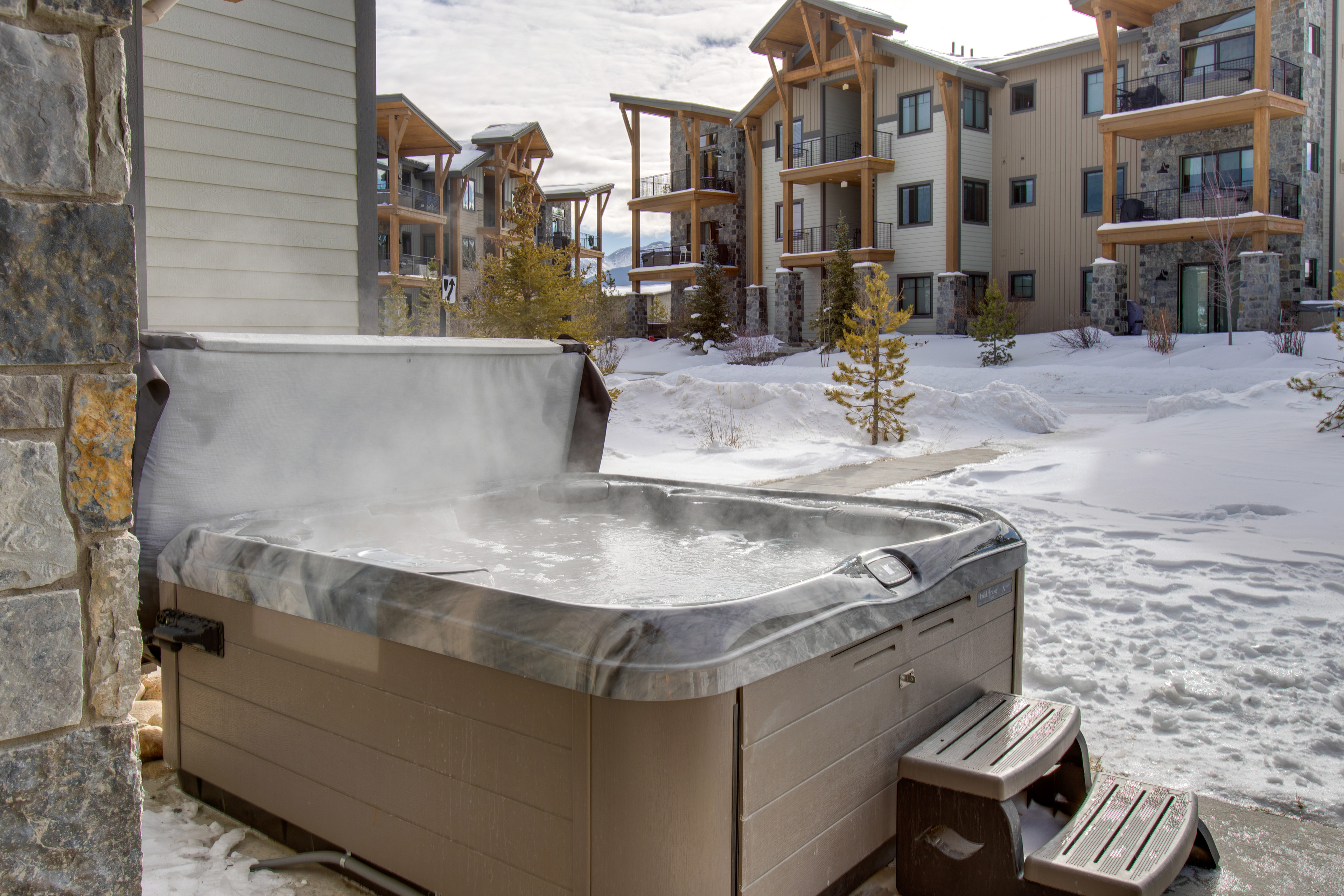 Property Image 2 - Modern Elk Creek Condo w/ Hot Tub & Heated Floors