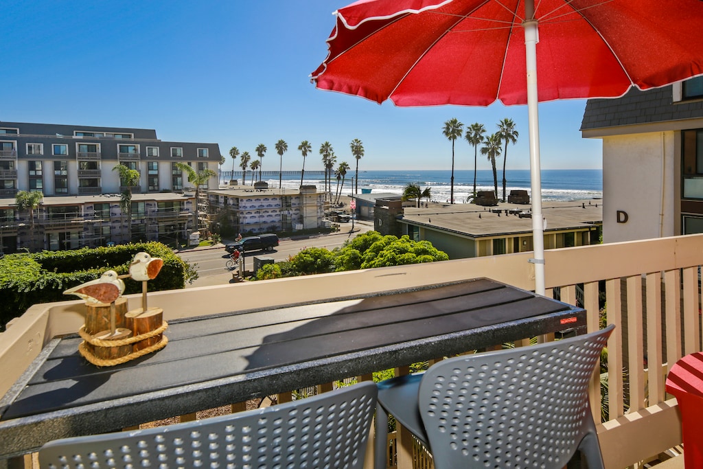 Beautiful view of the ocean and pier from your balcony!