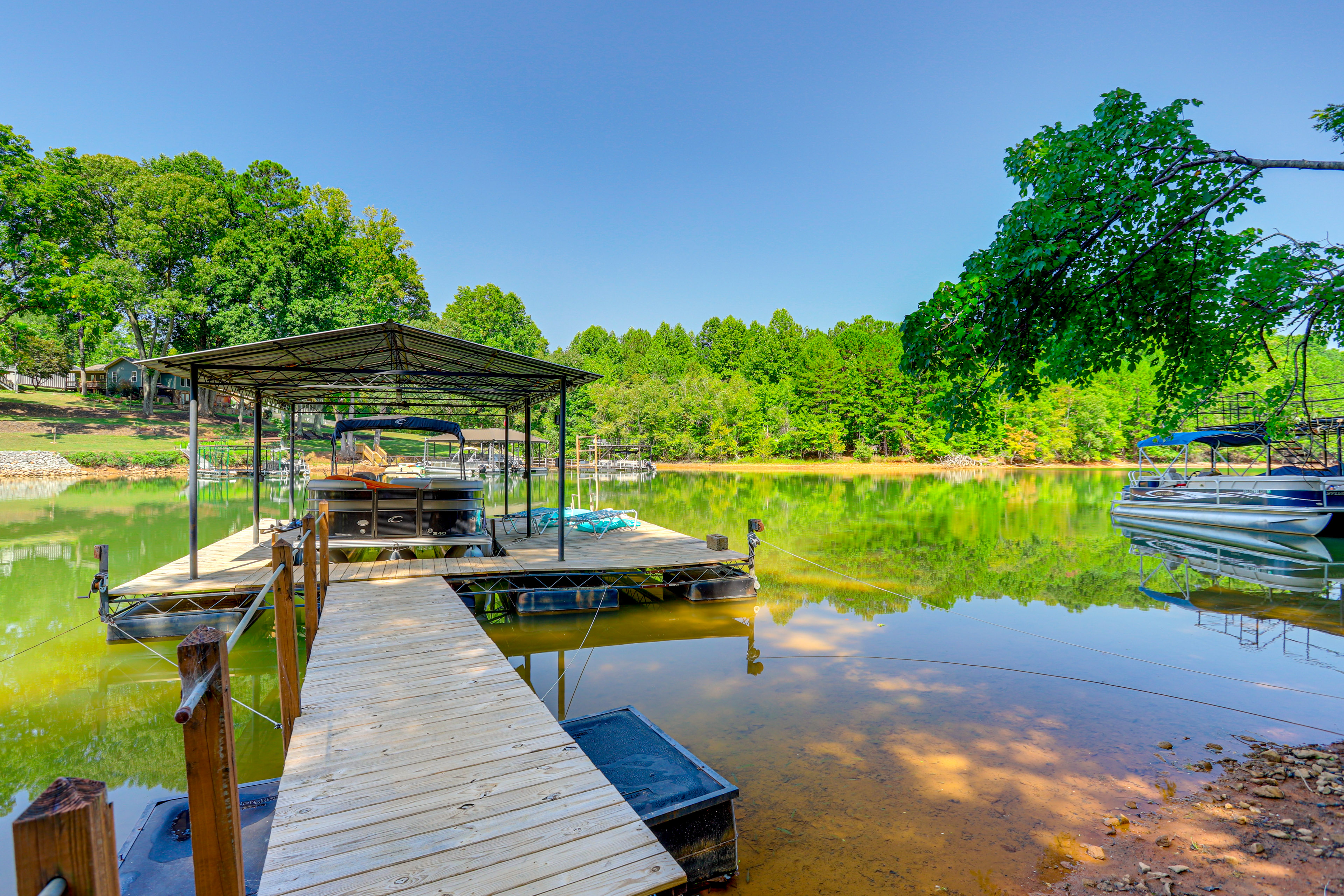 Property Image 2 - Lake Lanier Retreat w/ Boat Dock!