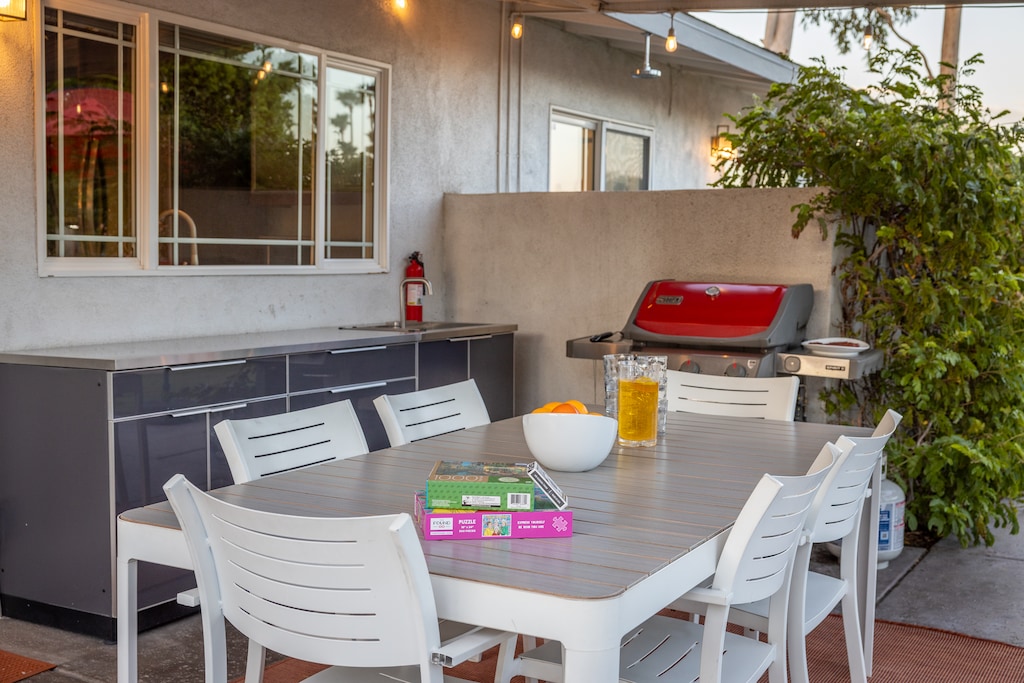 Al Fresco Covered Dining