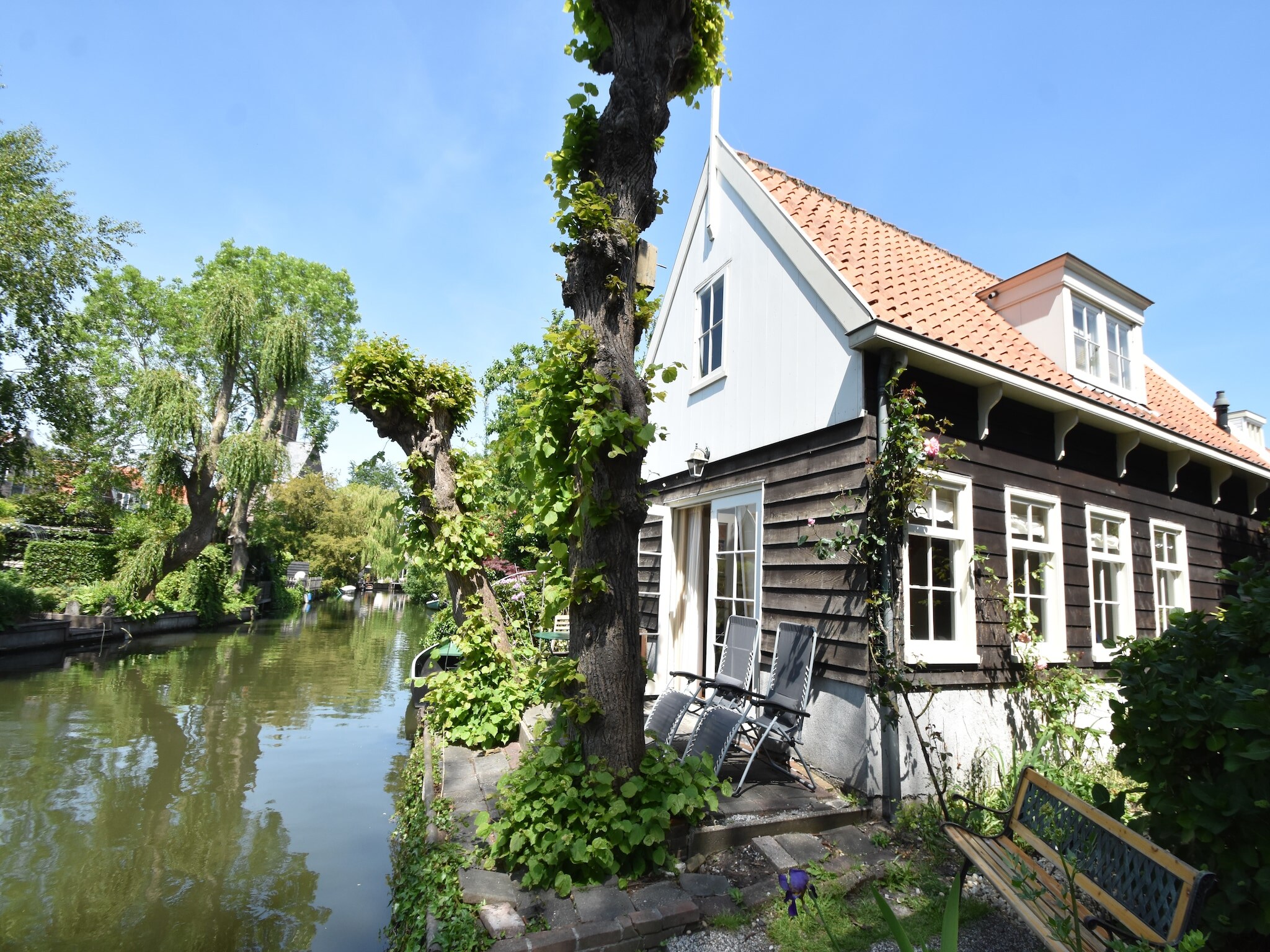 Property Image 1 - Charming house in the center of Edam