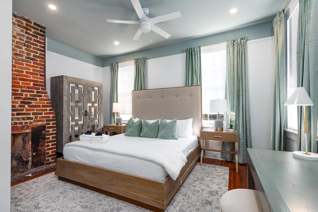 Located just seconds from King St