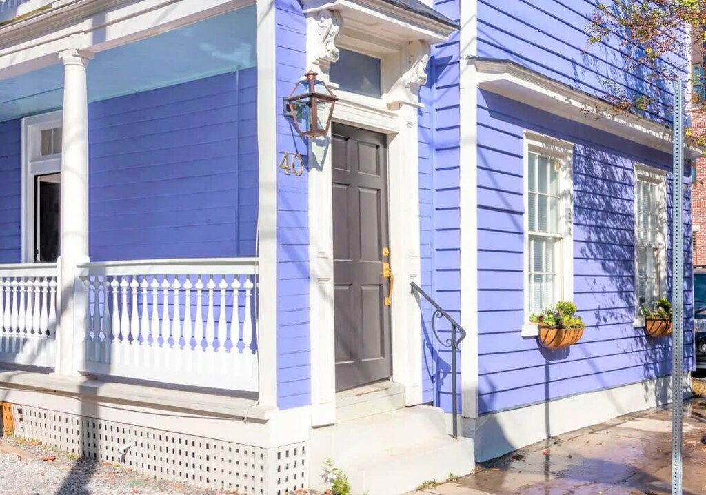 Luxury Accommodations in the Heart of Charleston!