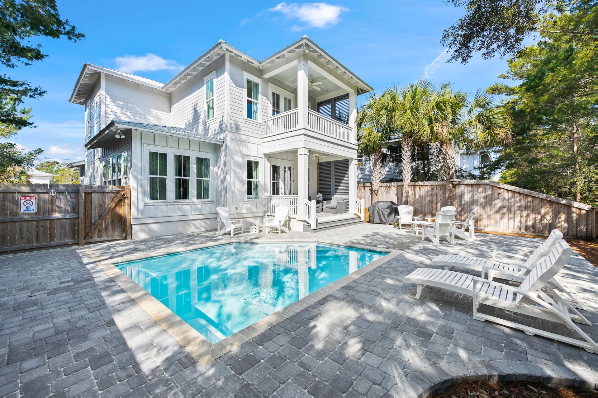 Property Image 1 - Seagrove "Sun Sational" 76 Brown Street