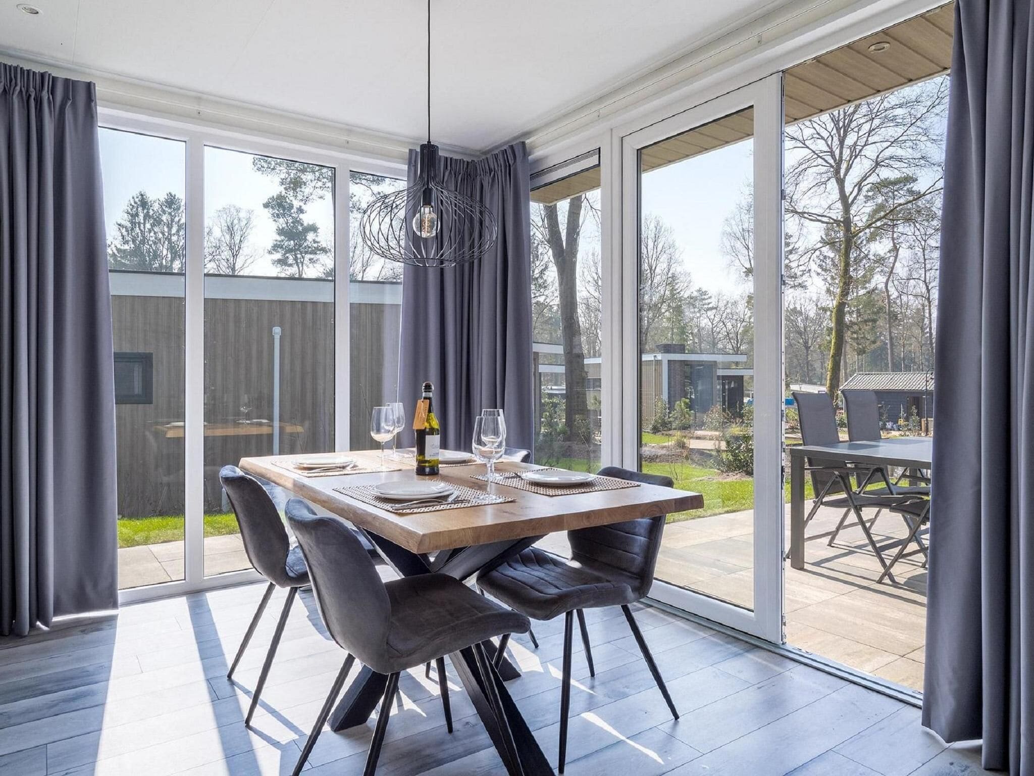 Modern chalet with a terrace near the Veluwe