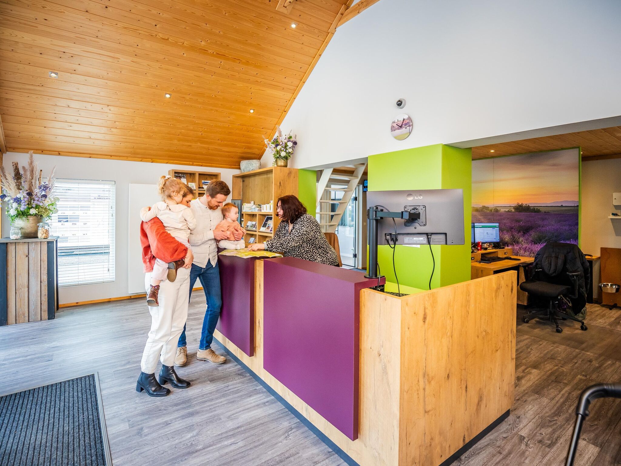 Woodland Stay with Heated Pool Woodland Stay with Heated Pool