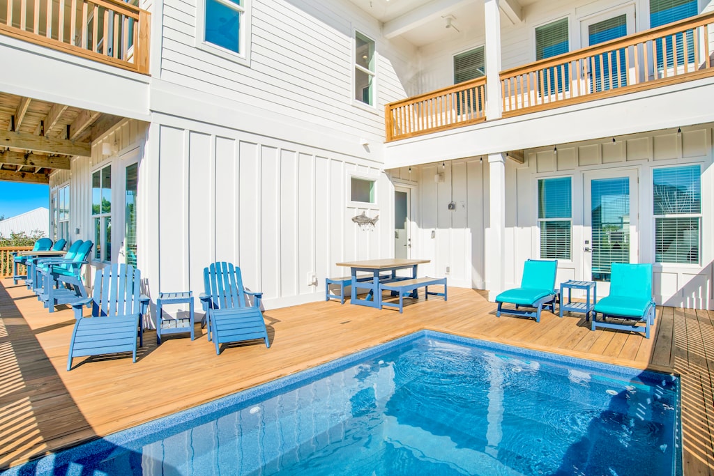 Private pool that can be heated in the cooler months