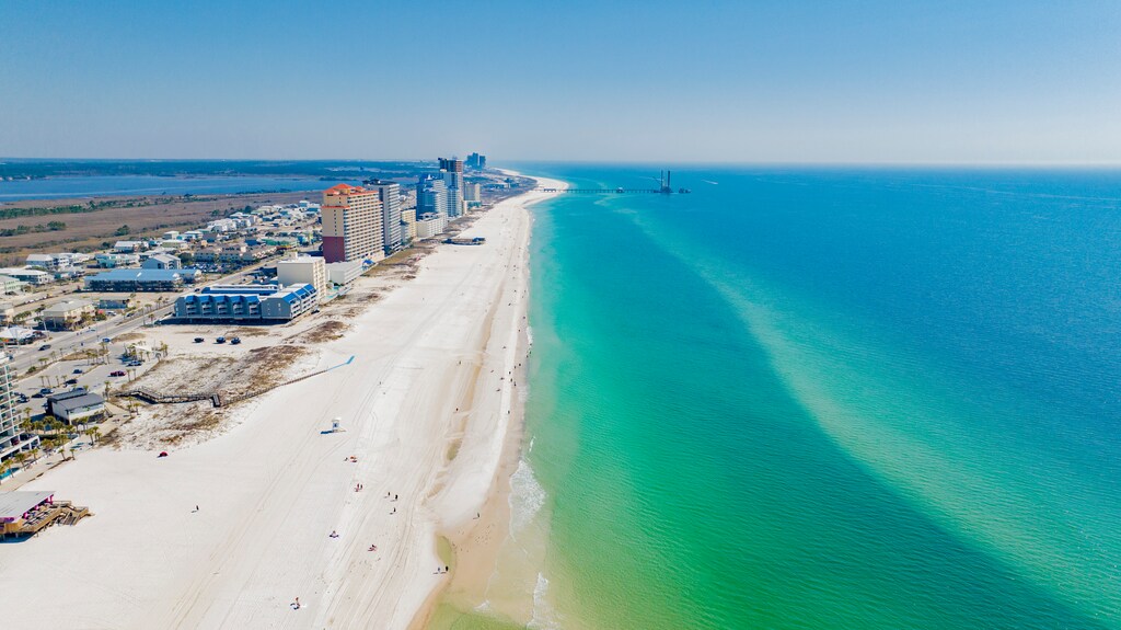The beautiful Gulf of Mexico and the white sandy beach are just steps away