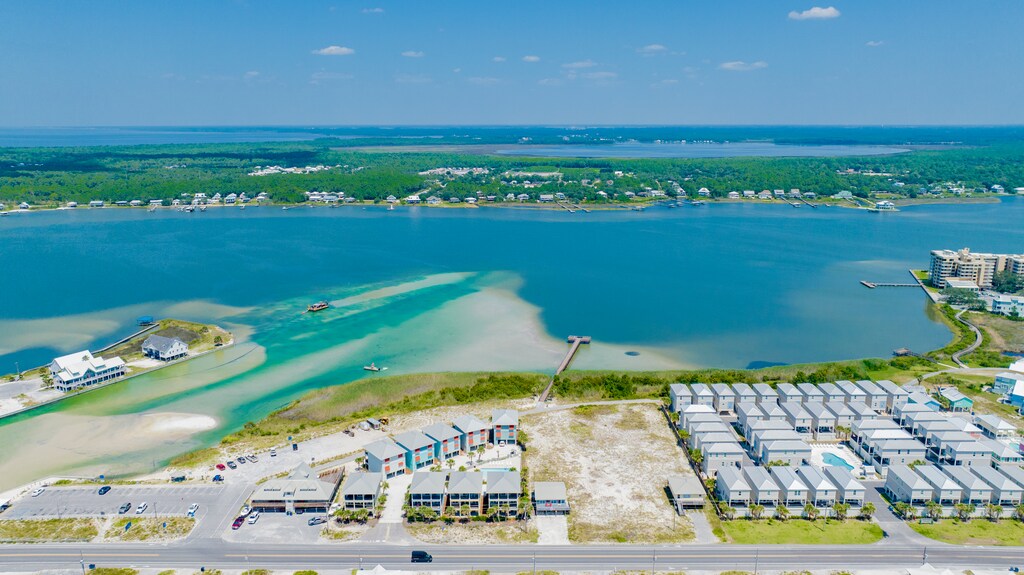 The community offers a bike path, pier over the lagoon and pool