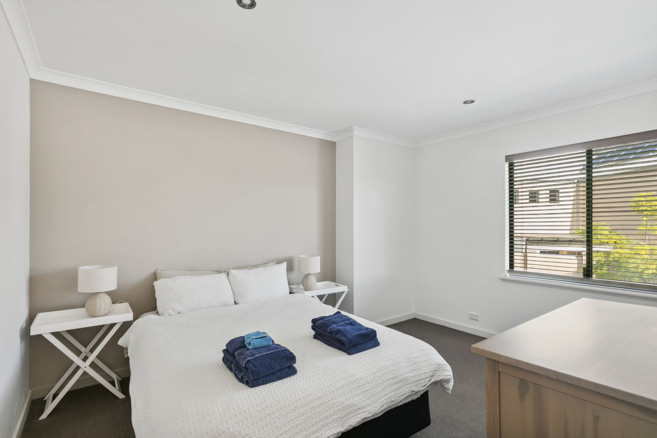 St Johns Wood Home Near Train