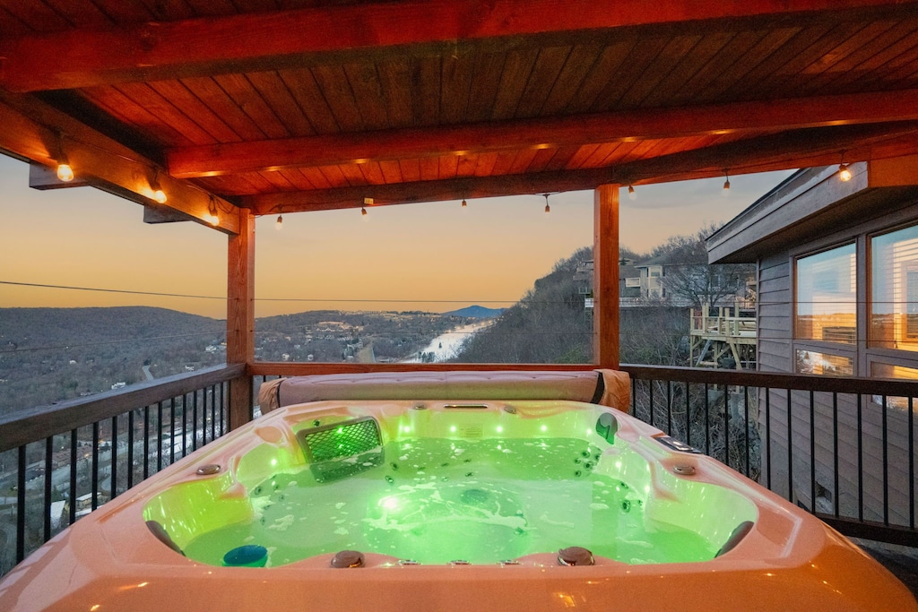 Hot tub with a view of the slopes at Beech Mountain Resort
