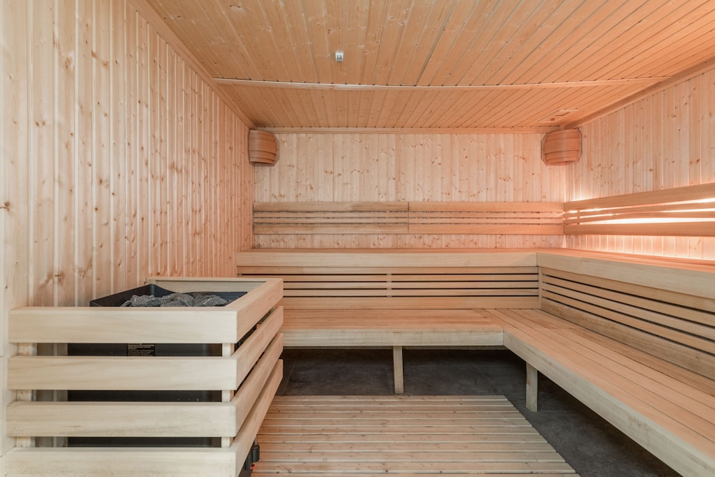 Spa area: sauna available in the building.