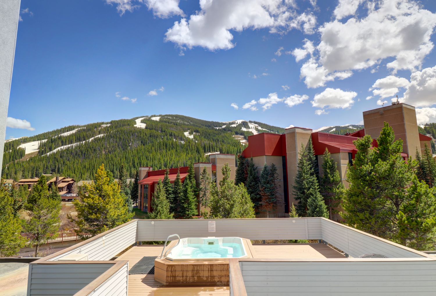 Snowbridge has an outdoor communal hot tub and a sauna.