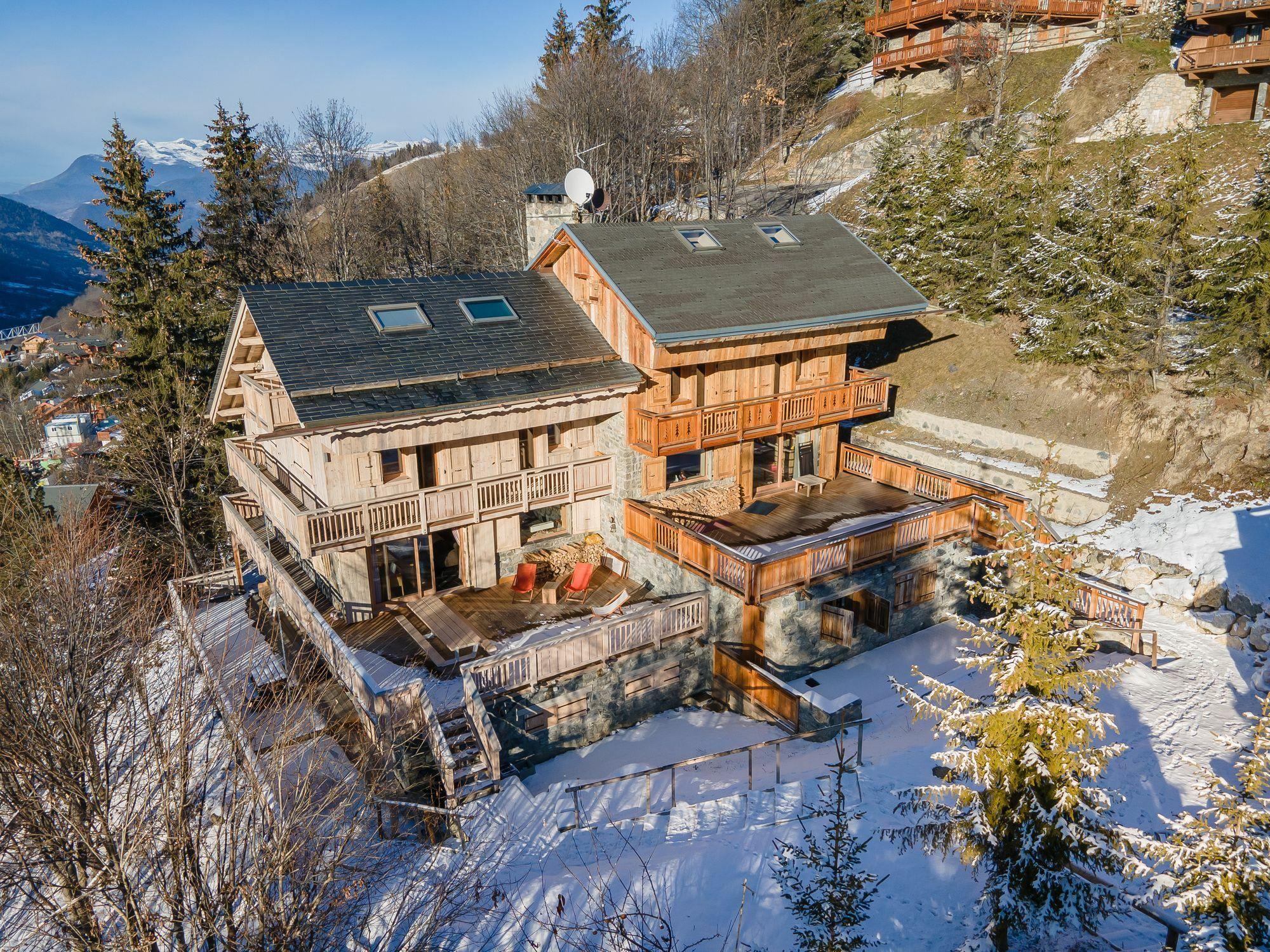 Cozy Chalet With Stunning Views And Relaxing Sauna