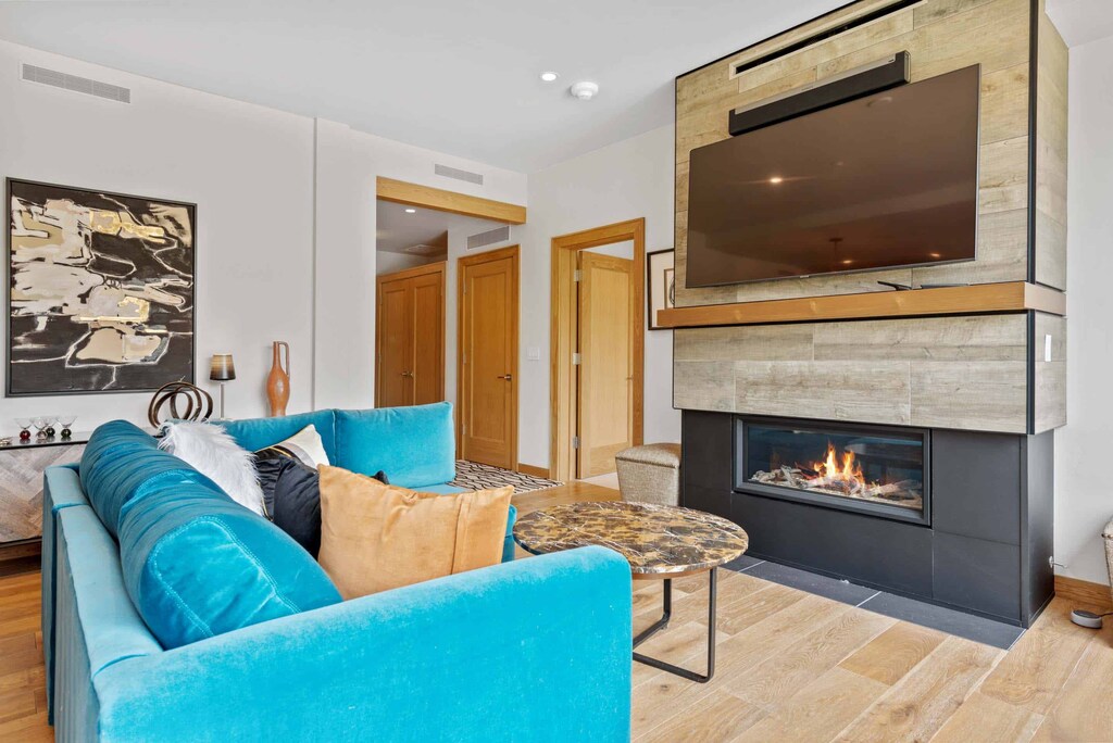 riverfront-lodge-203-9986_51275204786_o