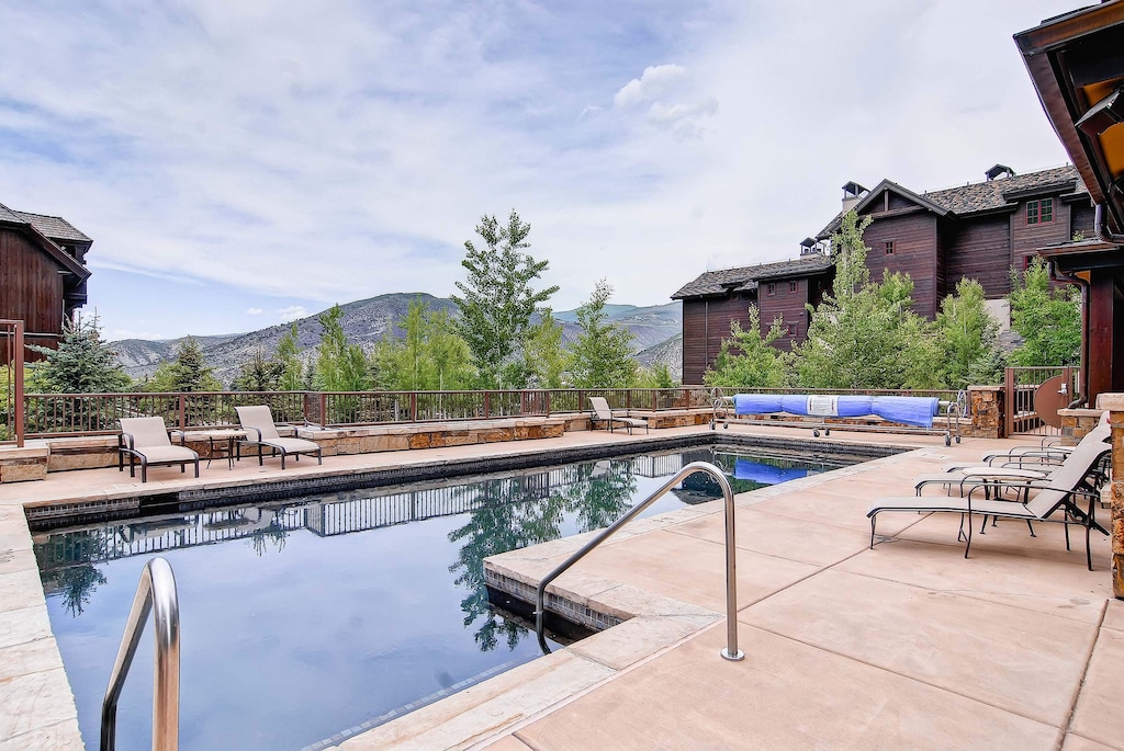 EastWestResorts_BCL_Pool5