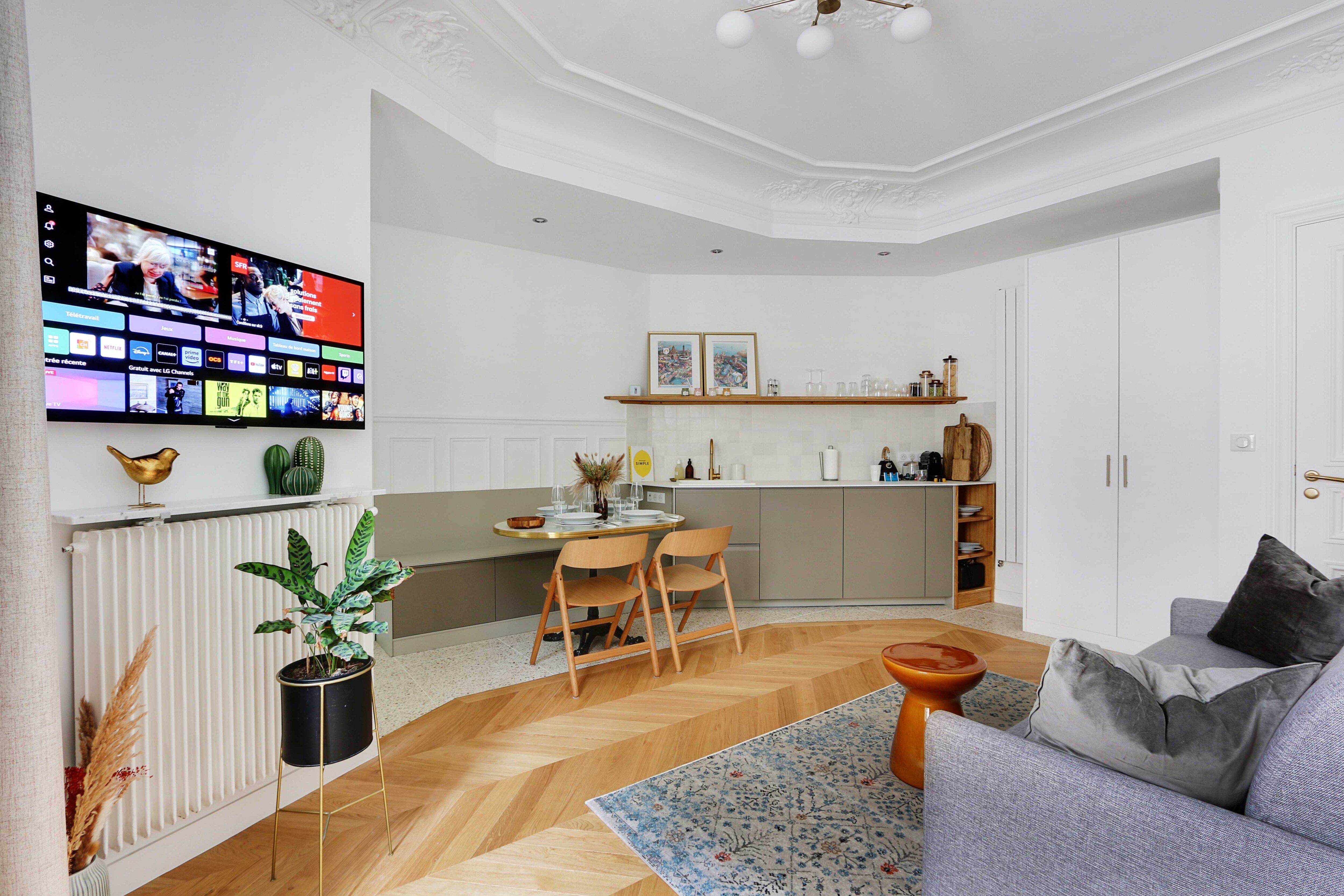 Property Image 1 - Spacious, Stylish Apartment Steps from the Panthéon & Natural History Museum