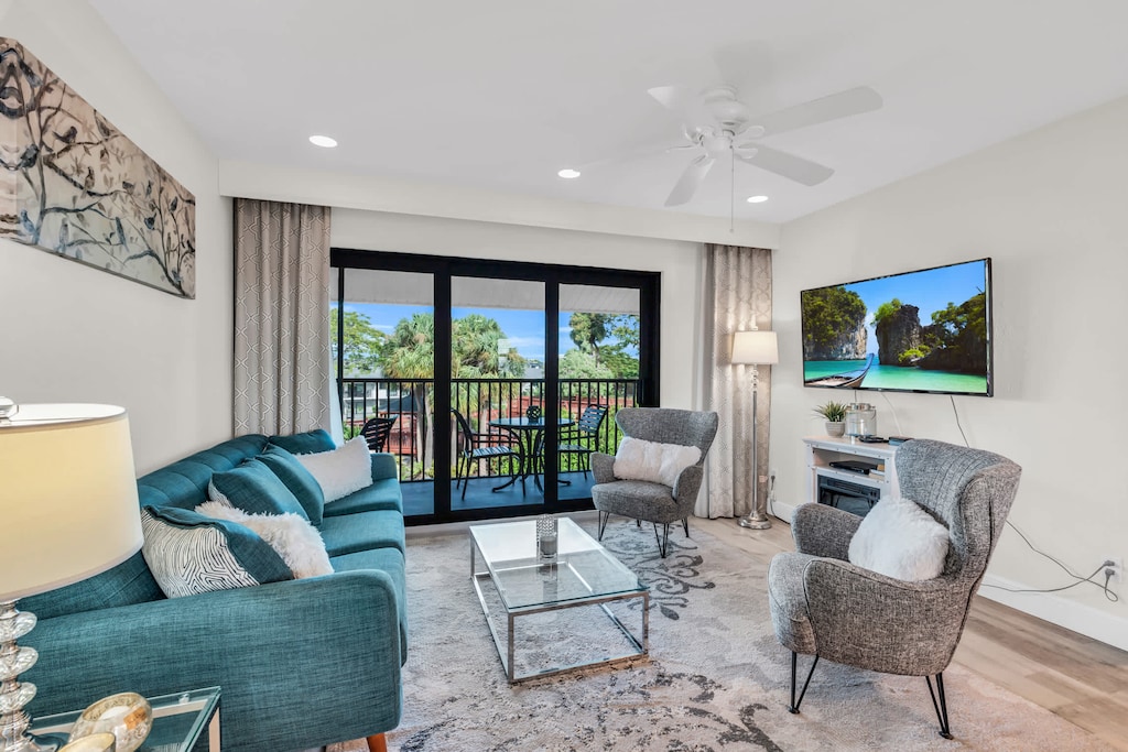 Welcome to unit #336 in Park Shore Resort of Naples, Fl 