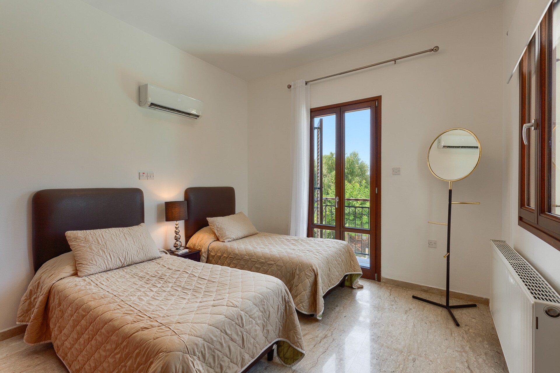 Unwind in Style: Your Luxury Retreat Awaits Unwind in Style: Your Luxury Retreat Awaits