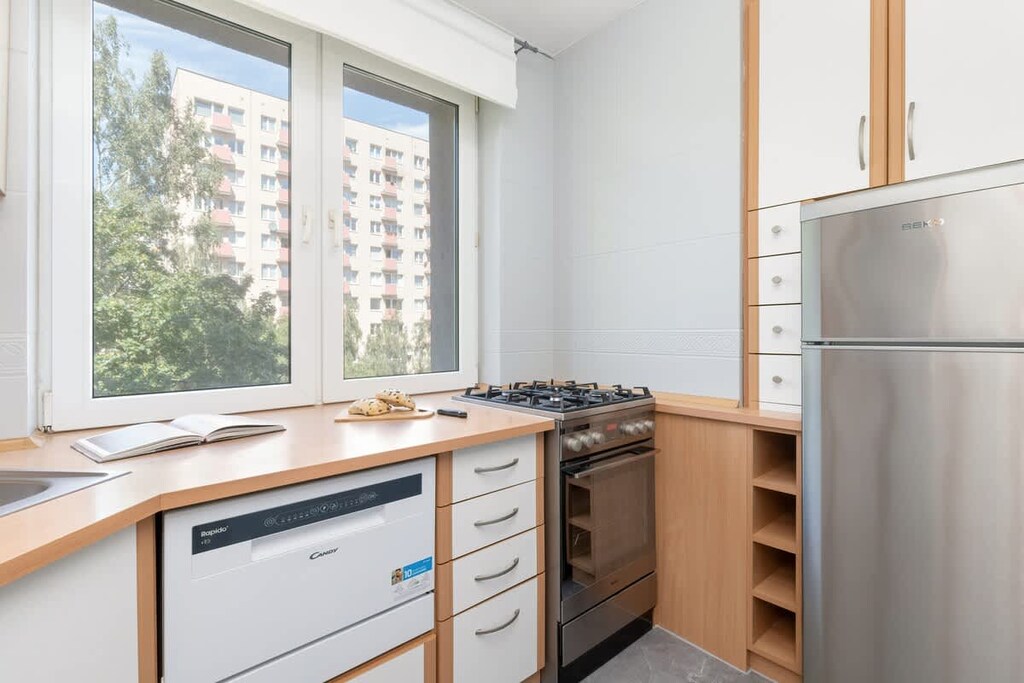 The kitchen's modern appliances make meal preparation easy.