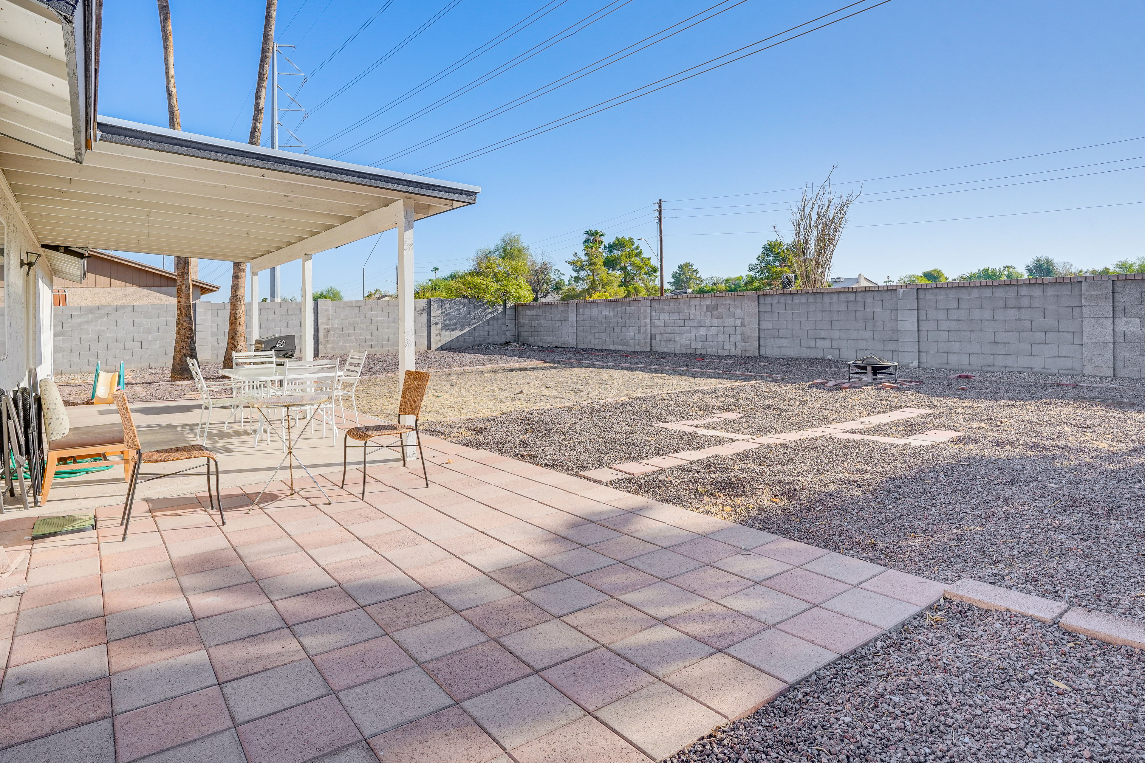 Property Image 2 - 8 Mi to State Farm Stadium: Glendale Home w/ Grill