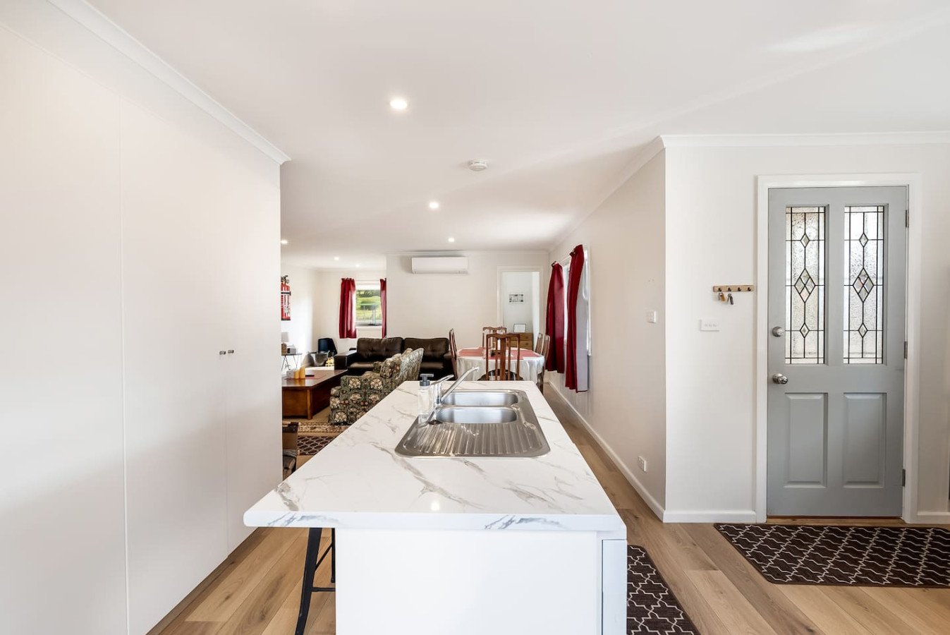 Coastal Retreat By The Beach