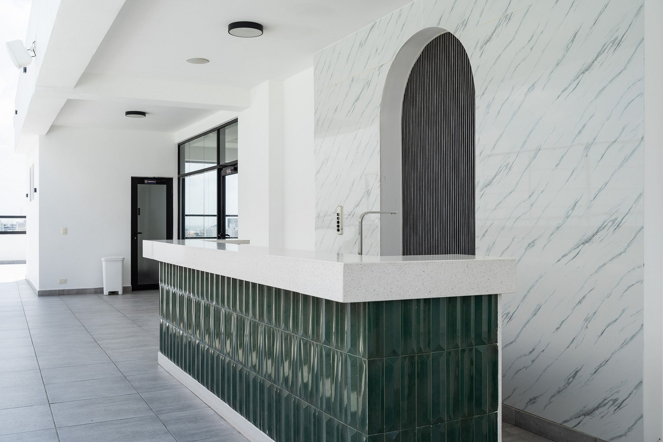 Modern And Safe In City Center W/Pool