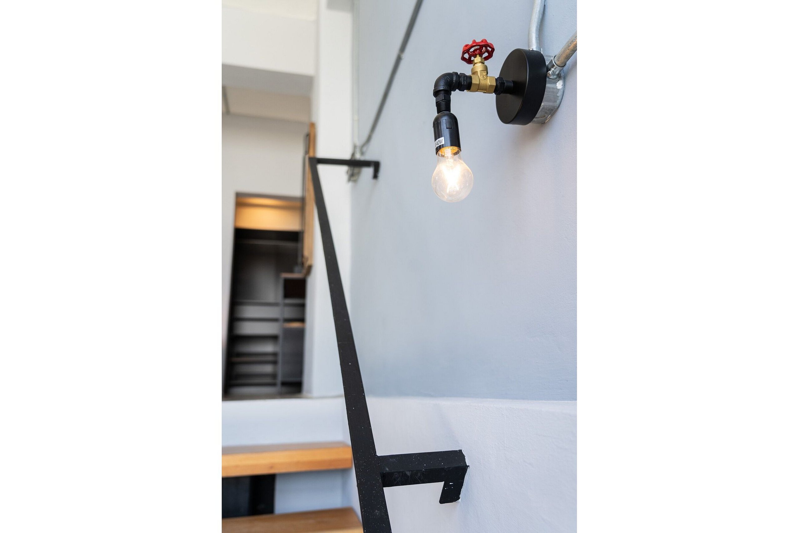 *New* Industrial Loft OceanView*wifi