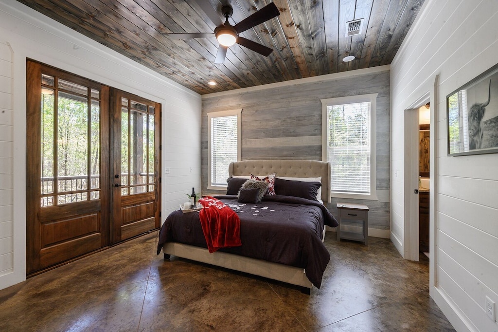 Master bedroom #1 (sleeps 2)