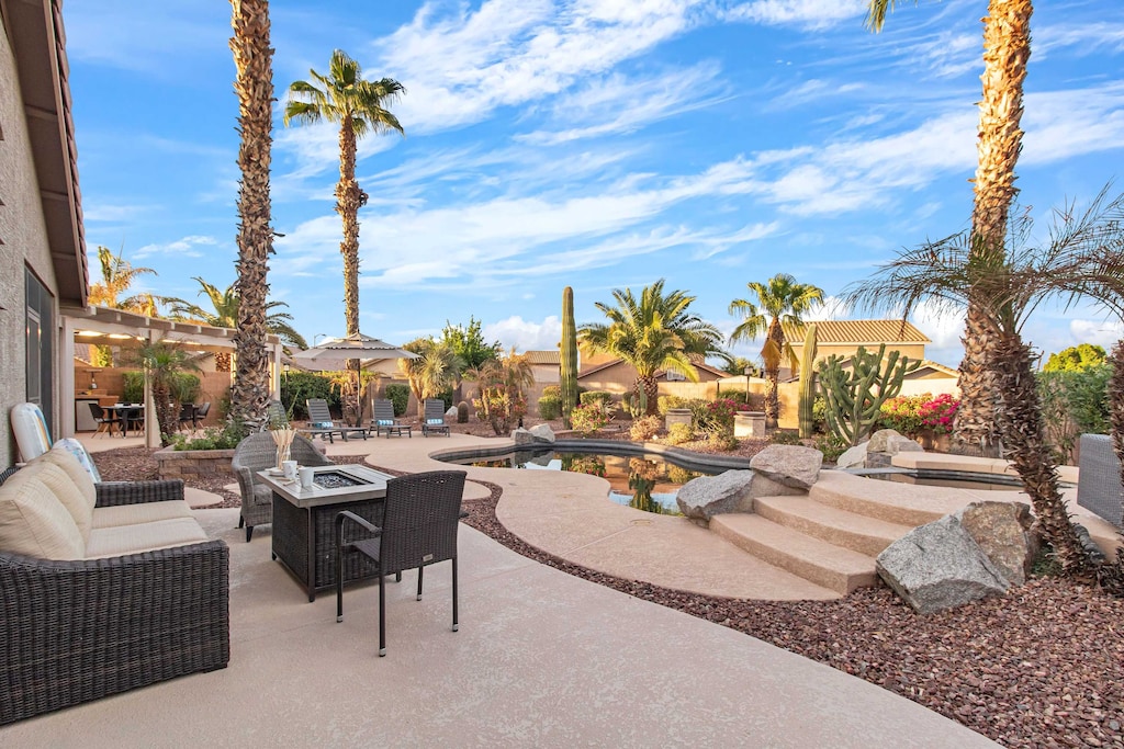 Beautiful desert landscaping with palm trees for that Tropical feeling.