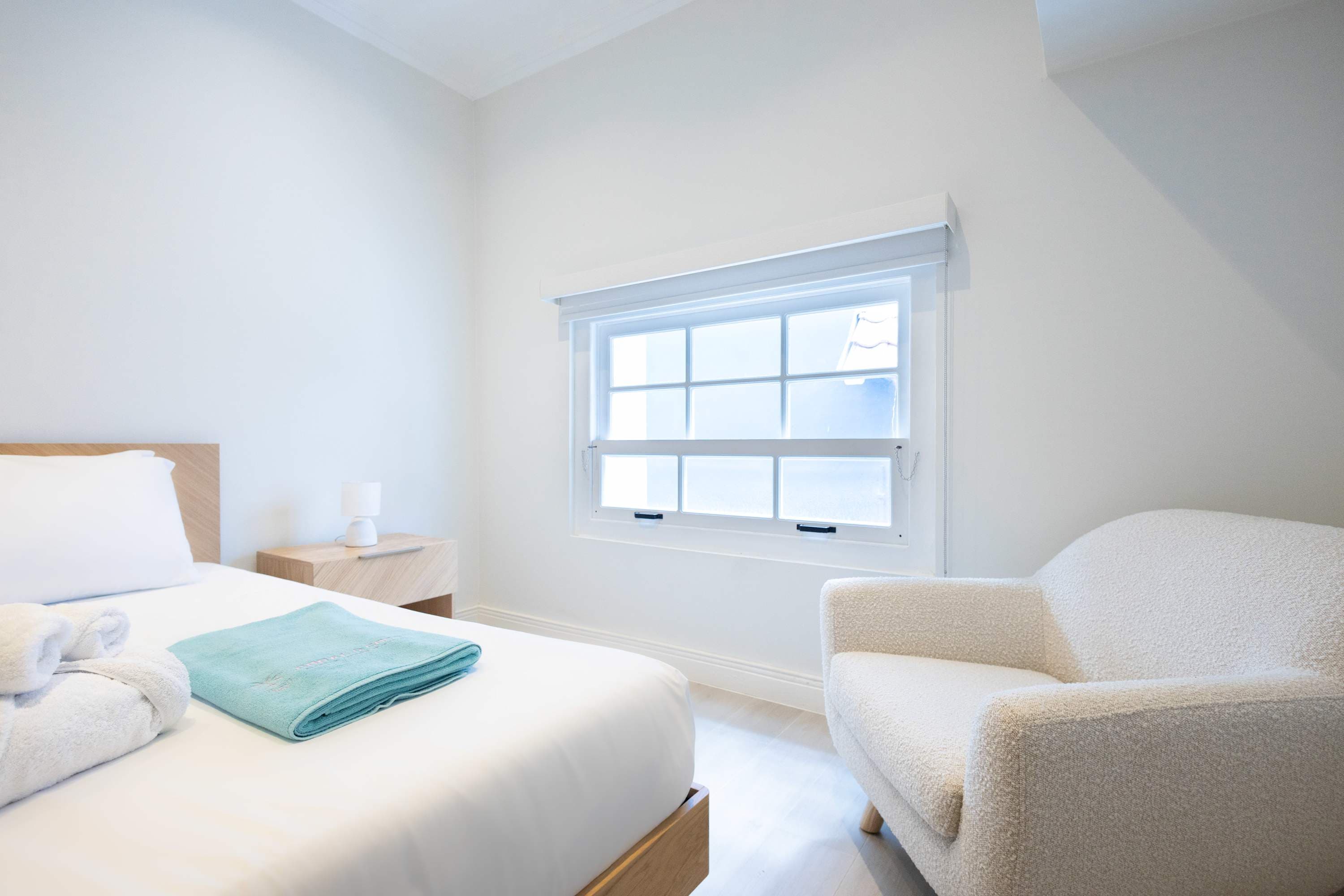 Modern & Elegant Broadway Vibes in Willemstad