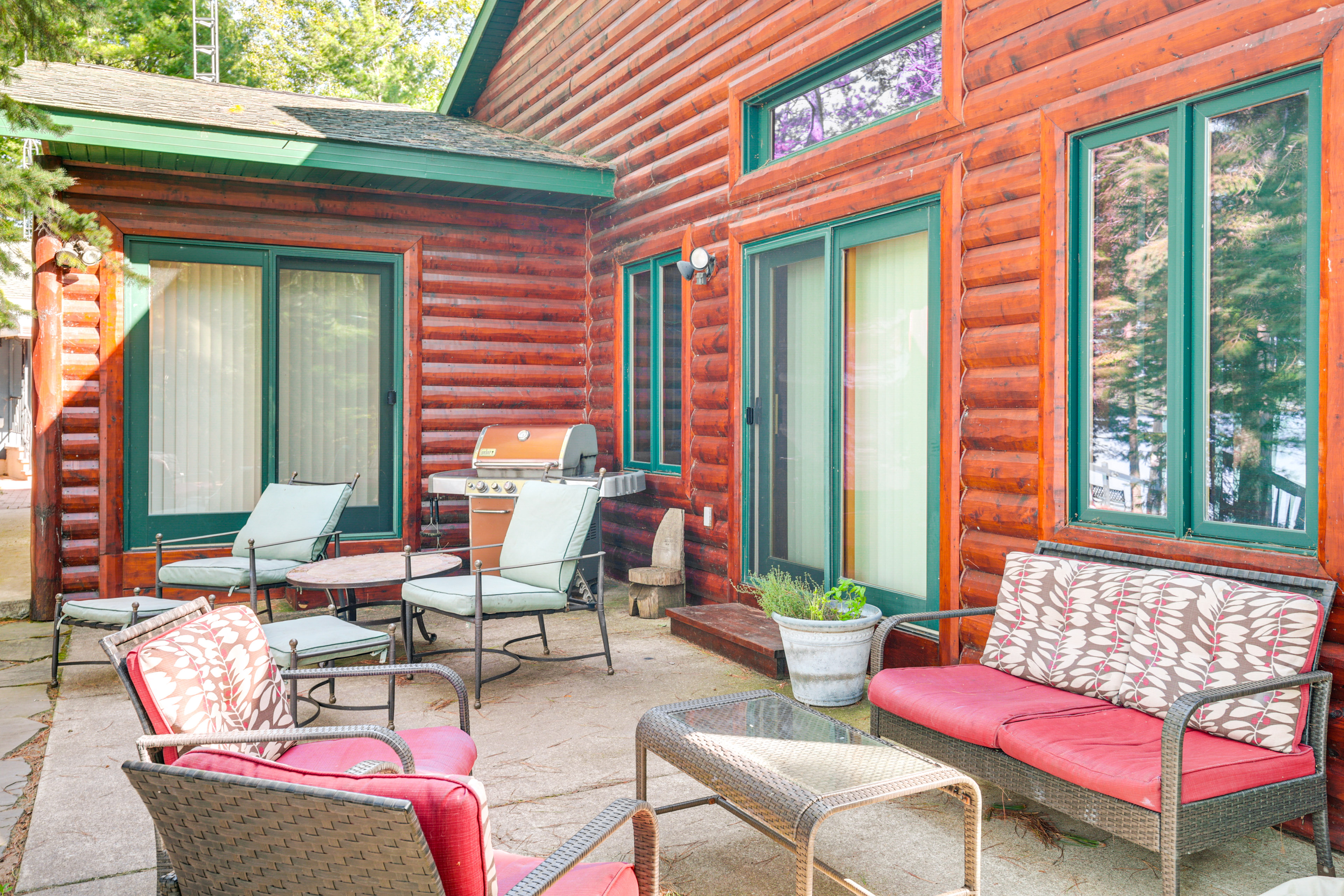 Lake Tomahawk Cabin w/ Dock + Fire Pit