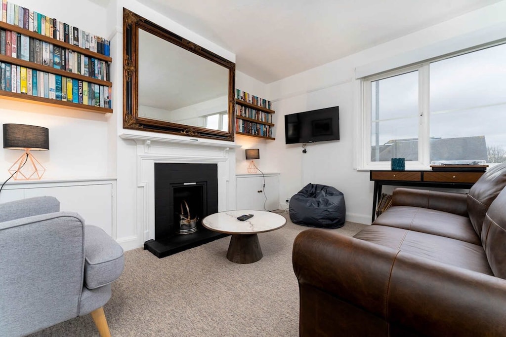 Preston Park Apartment, Brighton and Hove - Host & Stay