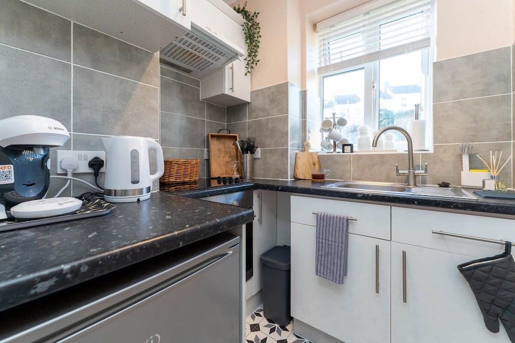 Round Hill Apartment, Brighton and Hove - Host & Stay