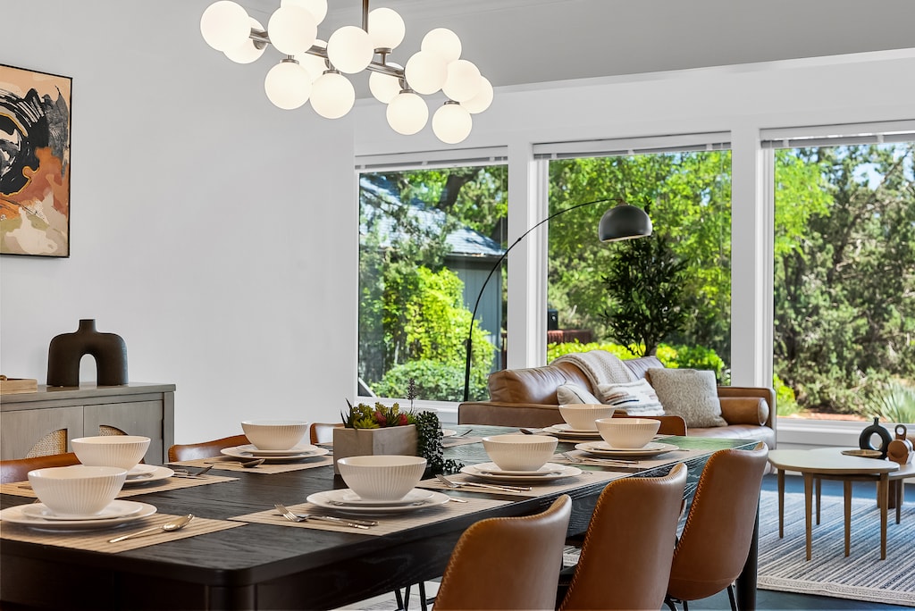 Plenty of natural lighting