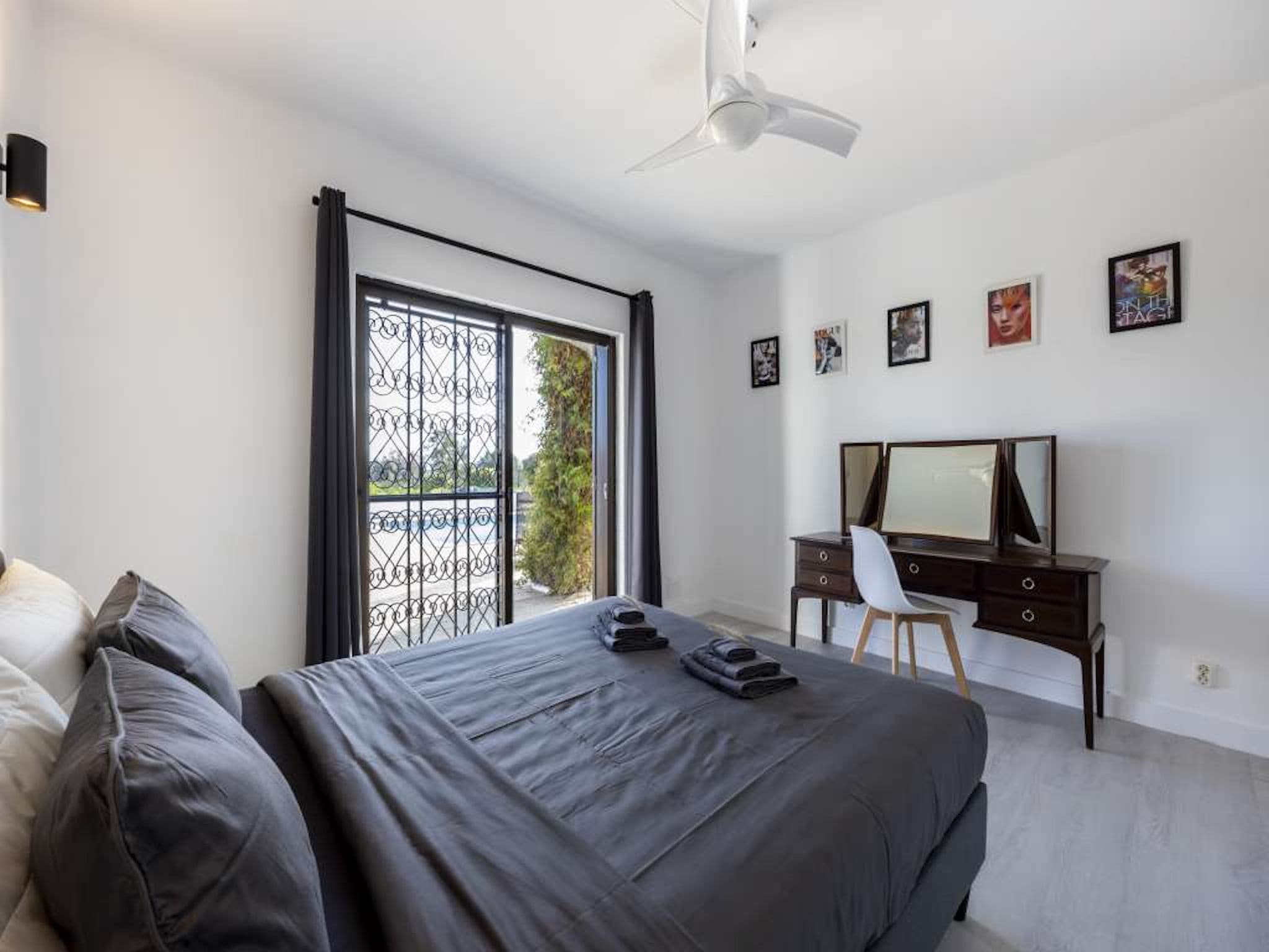 Secluded Carvoeiro Villa | 3 Bedrooms | Villa Urzais | Modern Interiors | Private Setting