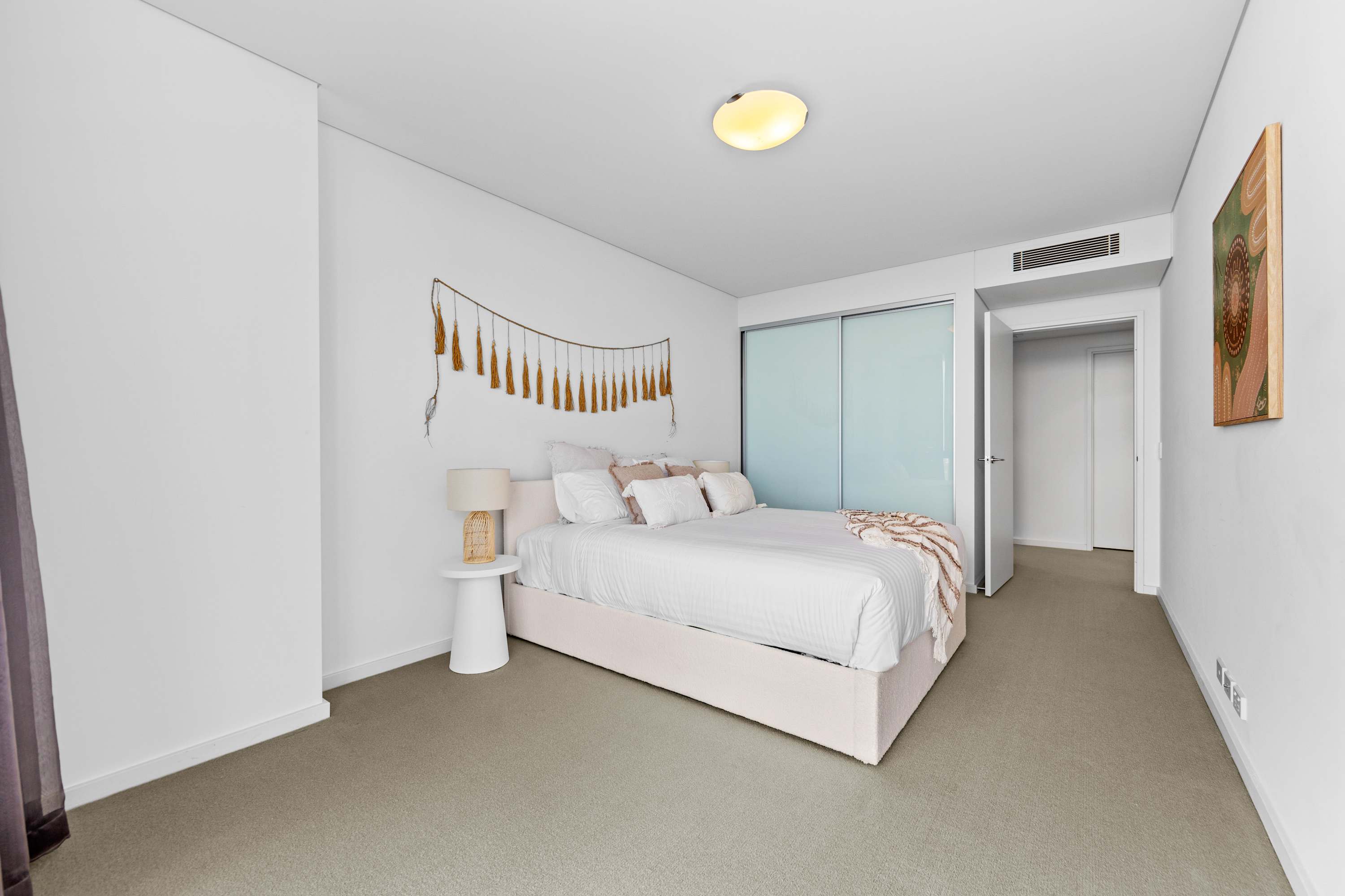 Breathtaking Waterfront Apartment in Mandurah