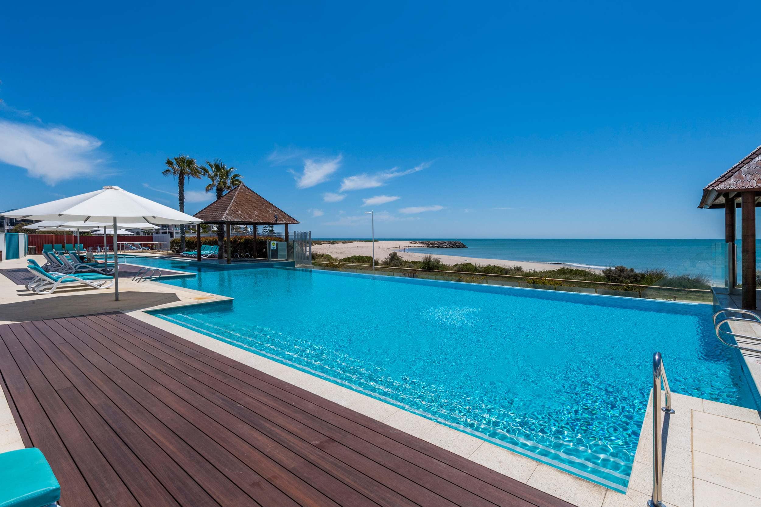 Property Image 2 - 5 Star Mandurah Beach Exclusive Apt