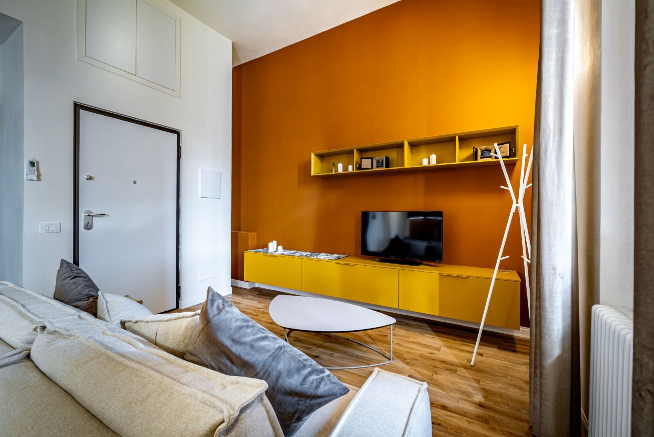 Romito 3bdr design apartment