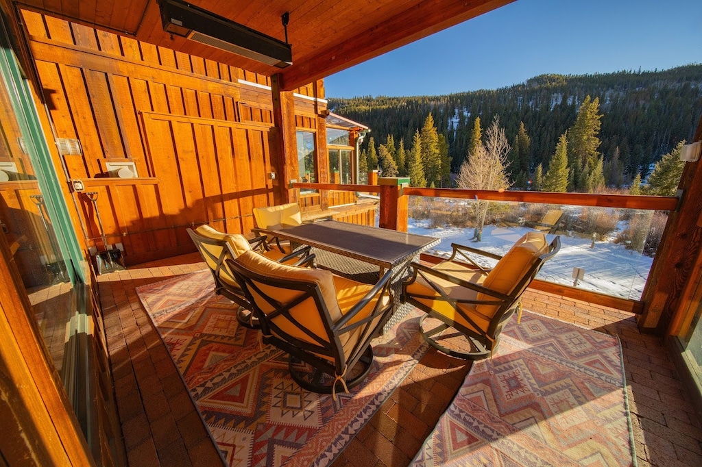 Private deck with incredible ski slope views!