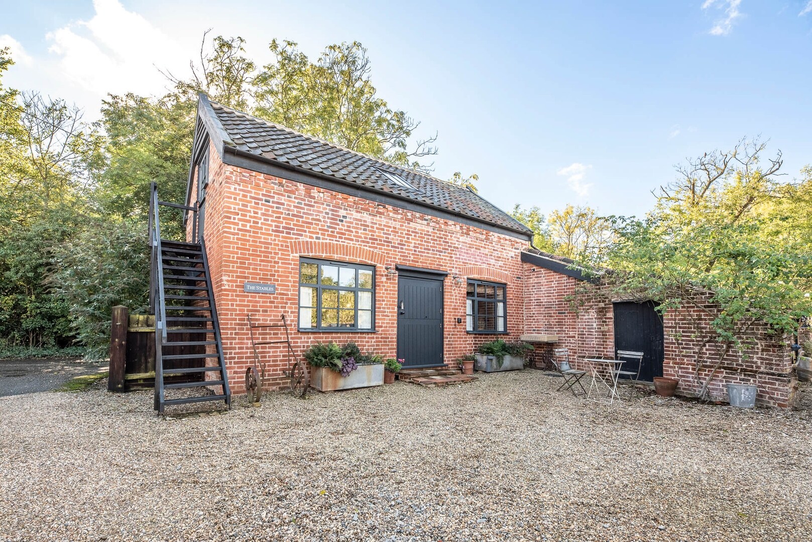 Property Image 1 - The Stables, Hasketon