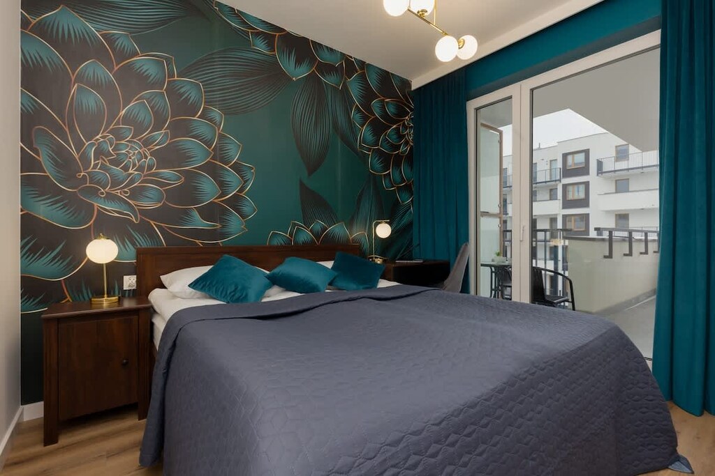 Bedroom with an exit to the balcony