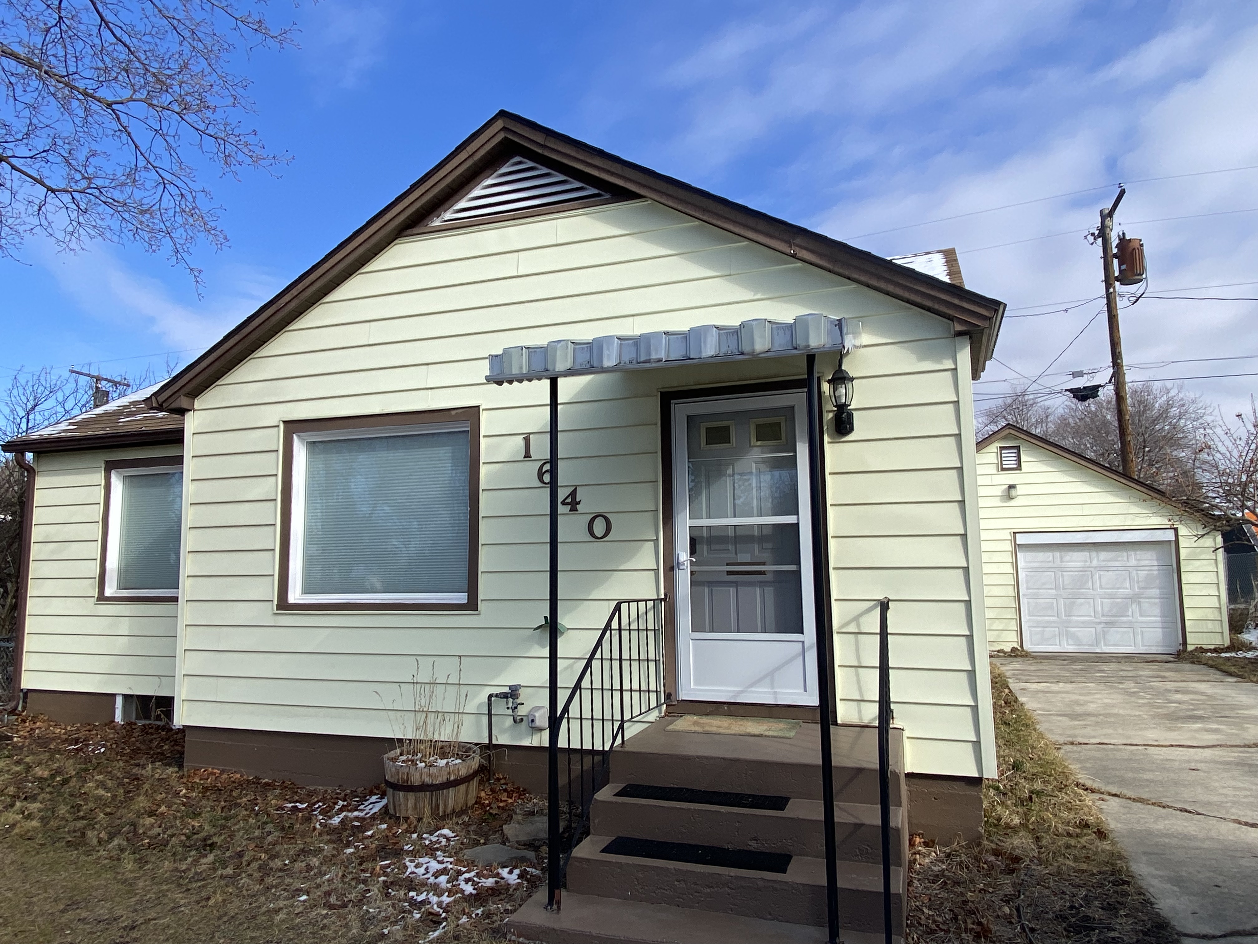 Property Image 1 - Mid-century Bungalow