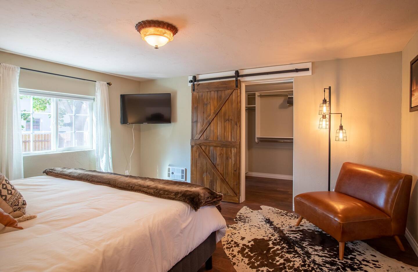 Charming Downtown Stevensville Bungalow 