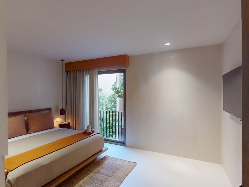 Aflora - 1 Bedroom - 2nd Floor - Garden Views