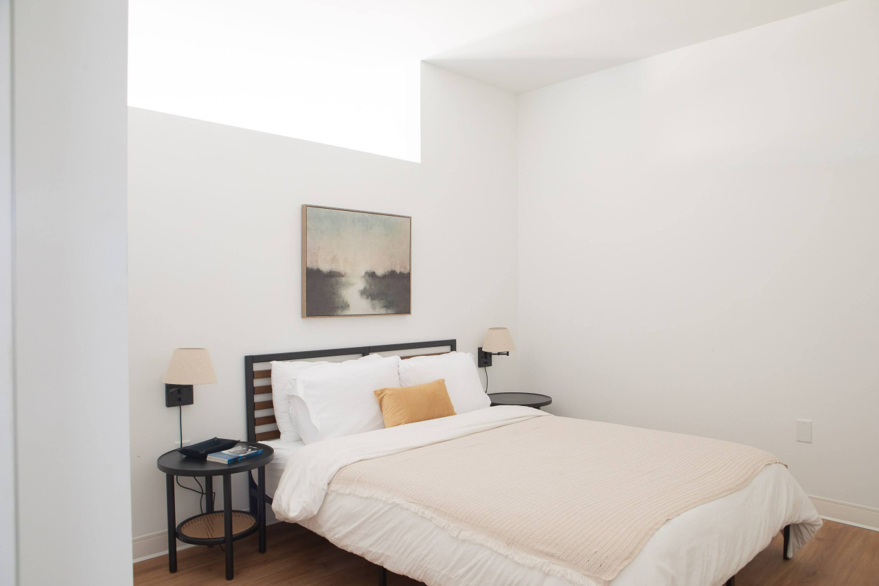 East Side 1BR NO1 - Balcony+Pool+Gym