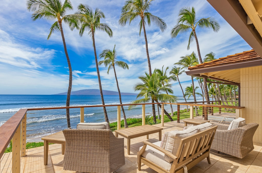 Relax on Puamana 254-2’s lanai with ocean views, ideal for sunbathing, reading or enjoying West Maui's stunning coast.
