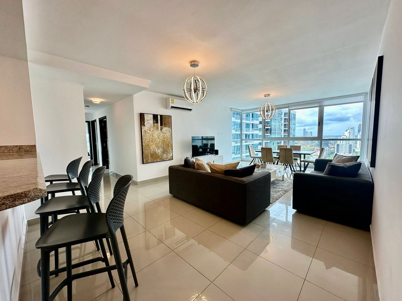 Property Image 1 - Gold Tower - Bright 3 BDR Apt in Costa del Este