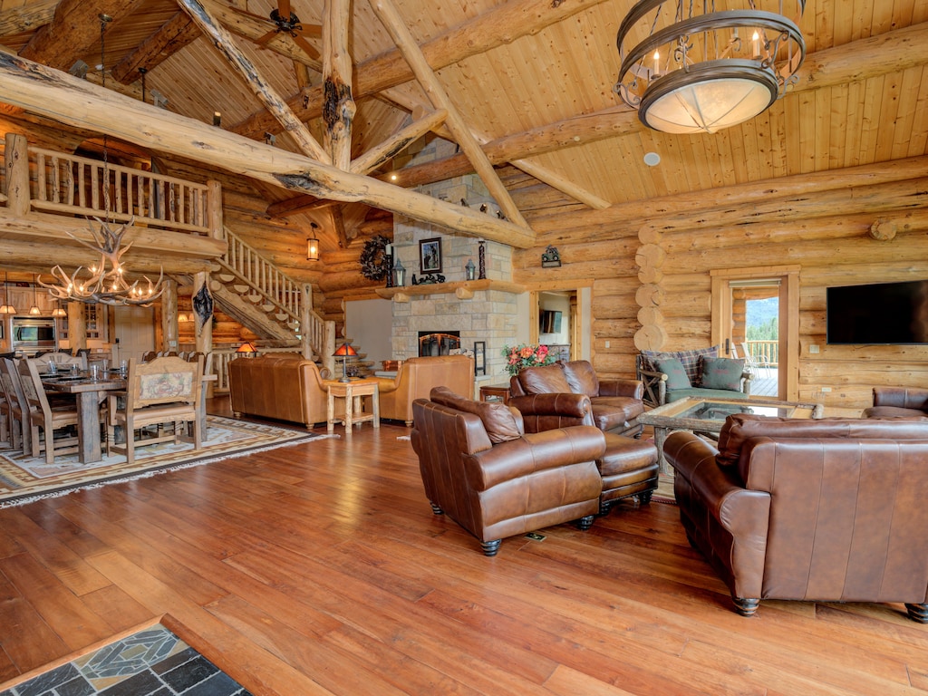 Red Feather Lodge, Living Room, 1